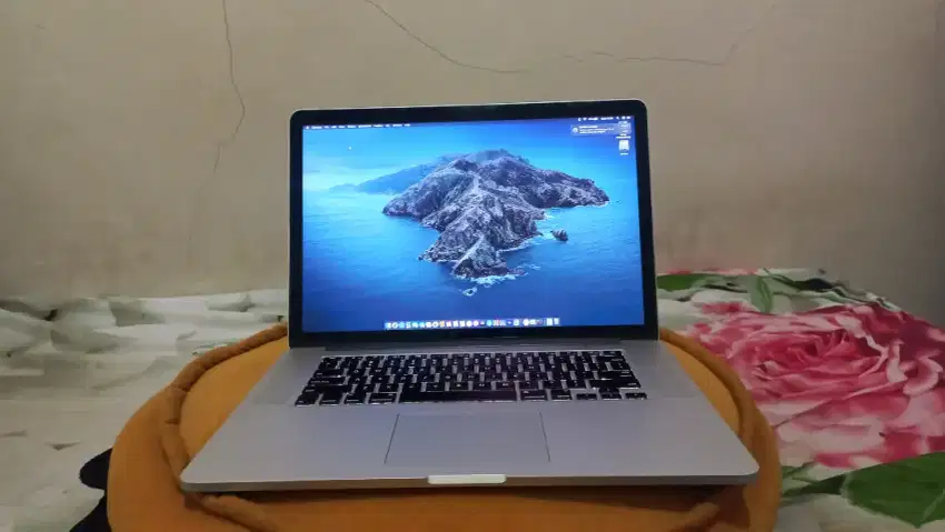 Jual Macbook Pro Core i7 Retina 2013 15inc Ram16gb ssd 256 Mulus