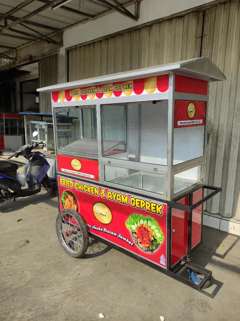 Etalase roda  ayam goreng /ayam geprek /ayam penyet /kuliner lain nya