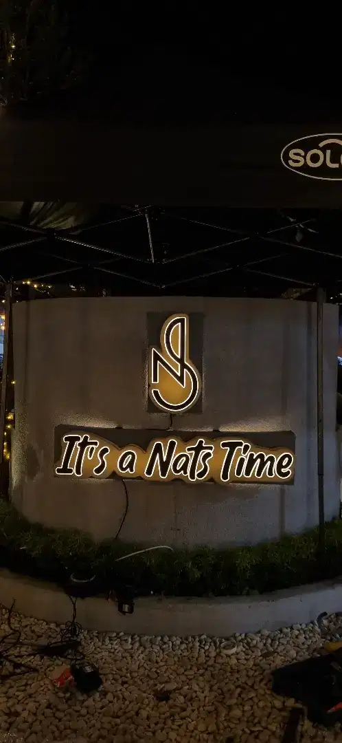 Led sign neonbox led box custom huruf timbul