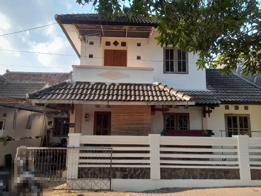 rumah murah cantik dua lantai dalam perumahan di maguwoharjo jogja