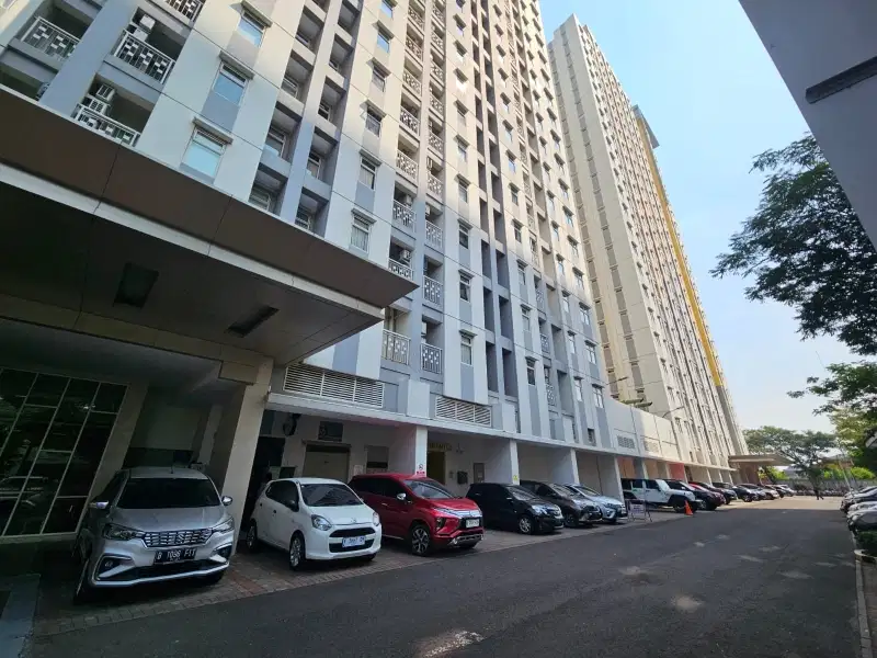 Dijual Cepat Murah Apartemen 3BR Hook Baru di Springlake Sum Bek