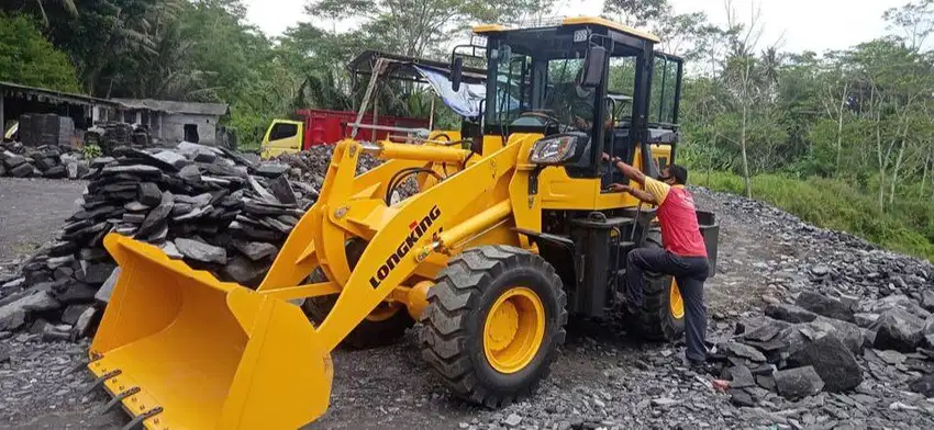 Ready Stock New Wheel Loader China Murah Tangguh Kapasitas 1 - 3 Kubik