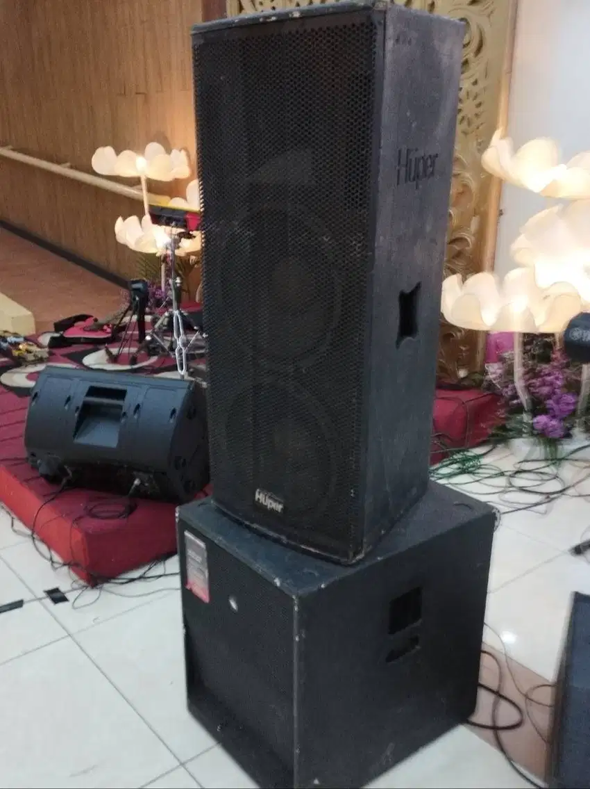 Speaker huper hz 212 a