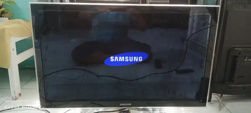 Samsung Led 32 type UA32D5000