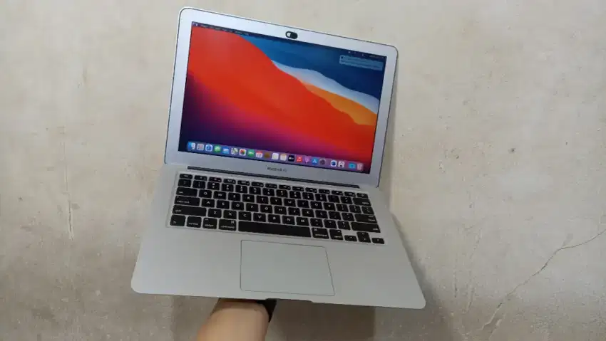 Macbook Air 13 inch Early 2015 Big Sure