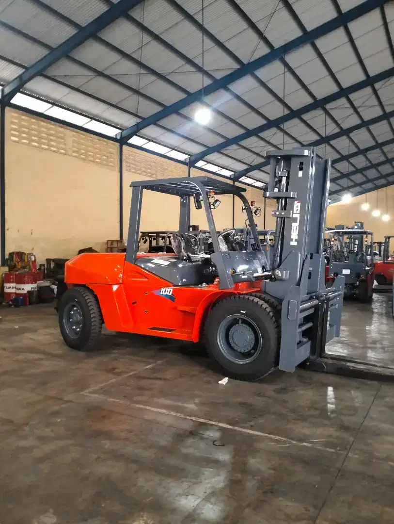 Jual Forklift Diesel HELI Type CPCD100 Kapasitas 10 Ton Engine ISUZU