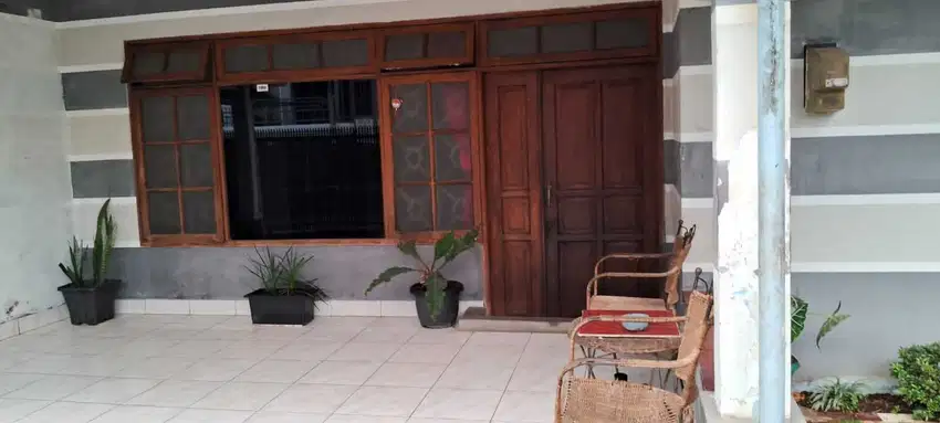 BU Jual Rumah 2 LT Terawat Antapani Bandung