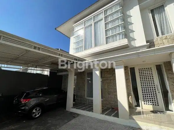 Rumah luas & Lux 2 lantai Lokasi strategis Area Dieng Malang