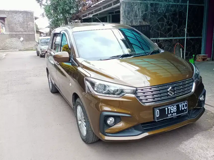 Dijual Mobil Ertiga