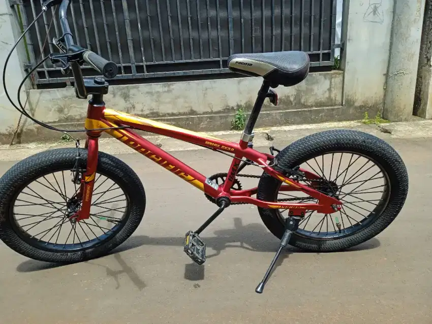 Sepeda BMX Pacific