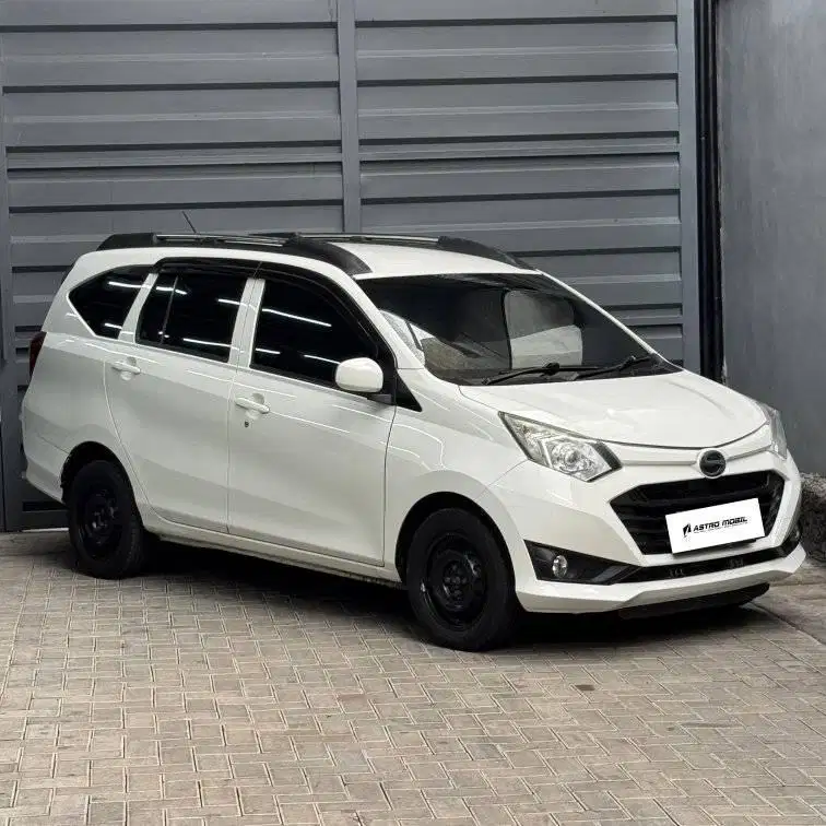 DAIHATSU SIGRA X 2019 / 2018  Tgn1 LowKm Bs Kredit Manual Istimewa