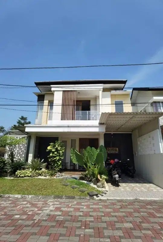 DIJUAL RUMAH MEWAH PERUM FULL FURNISHED DEKAT AKMIL ,ARTOS MERTOYUDAN