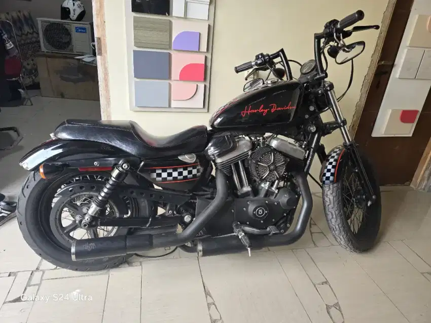 Harley davidson XL1200N 2012