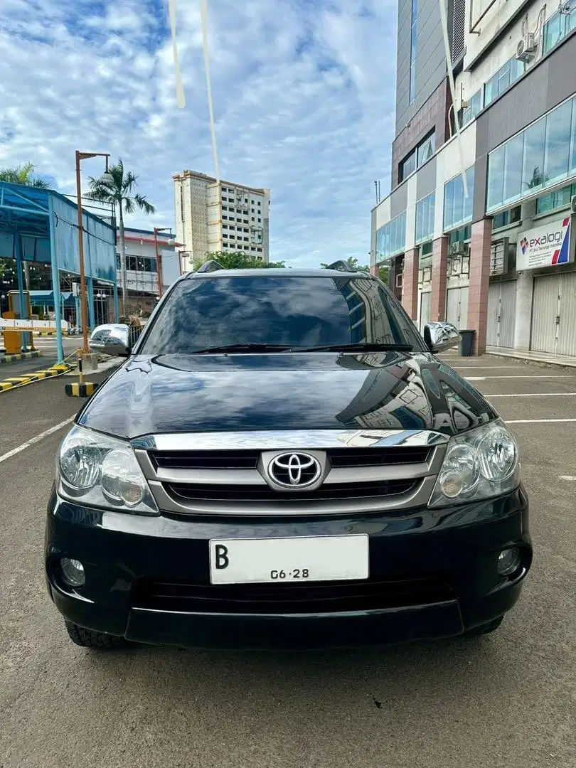 Toyota Fortuner G 2.5 M/T