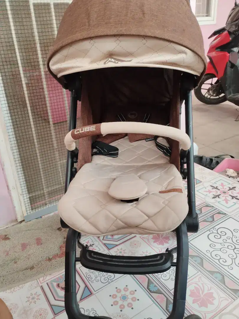 di jual cepat stroller bayi babyelle cube