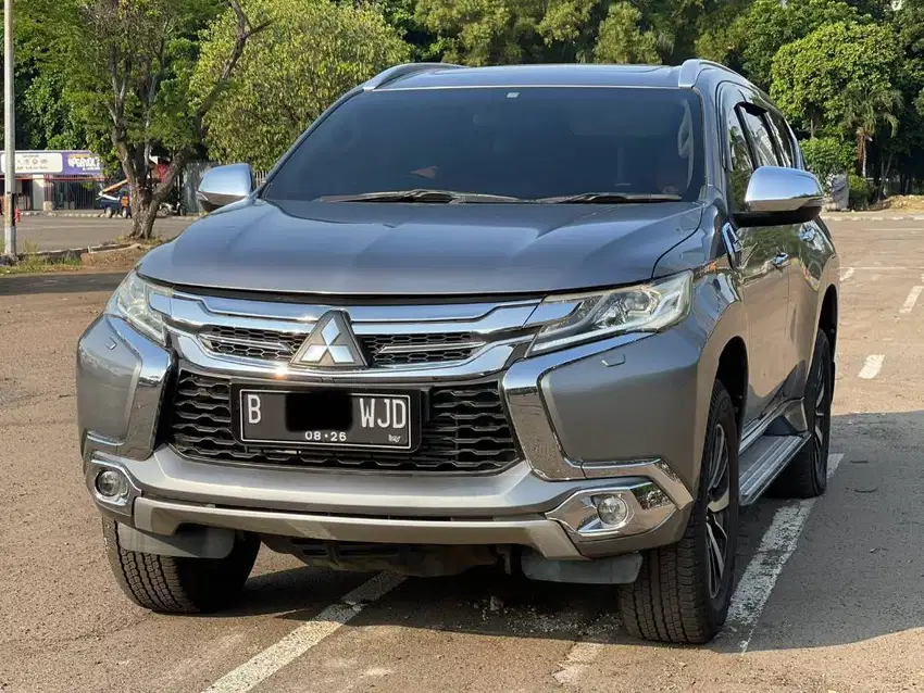 PAJERO 4×2  DAKAR AT GREY 2016 SIAP PAKAI TERMURAH