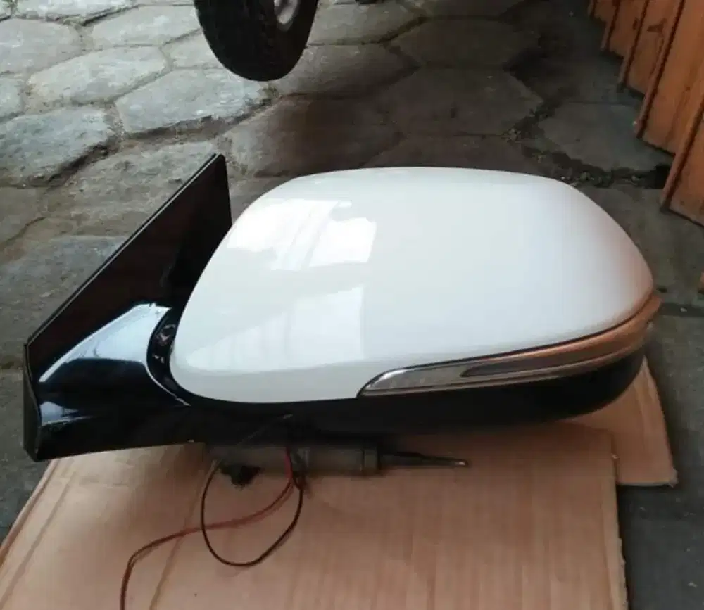 Spion mobil CRV dll dan terima service panggilan krmh anda