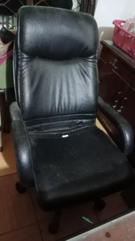 Kursi direktur Ektra Besar/Jumbo