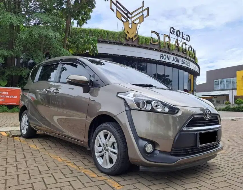 TOYOTA SIENTA Q AT MATIC 2016 COKLAT KM 92RB