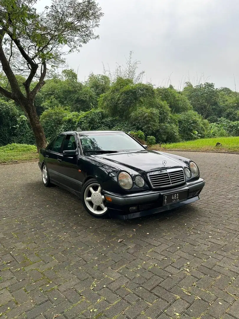 Mercedes Benz E230 W210 1997 PLAT BLANK