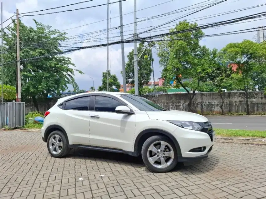 [OLX Mobbi] Honda HRV 1.5 E Bensin-AT 2018 Putih