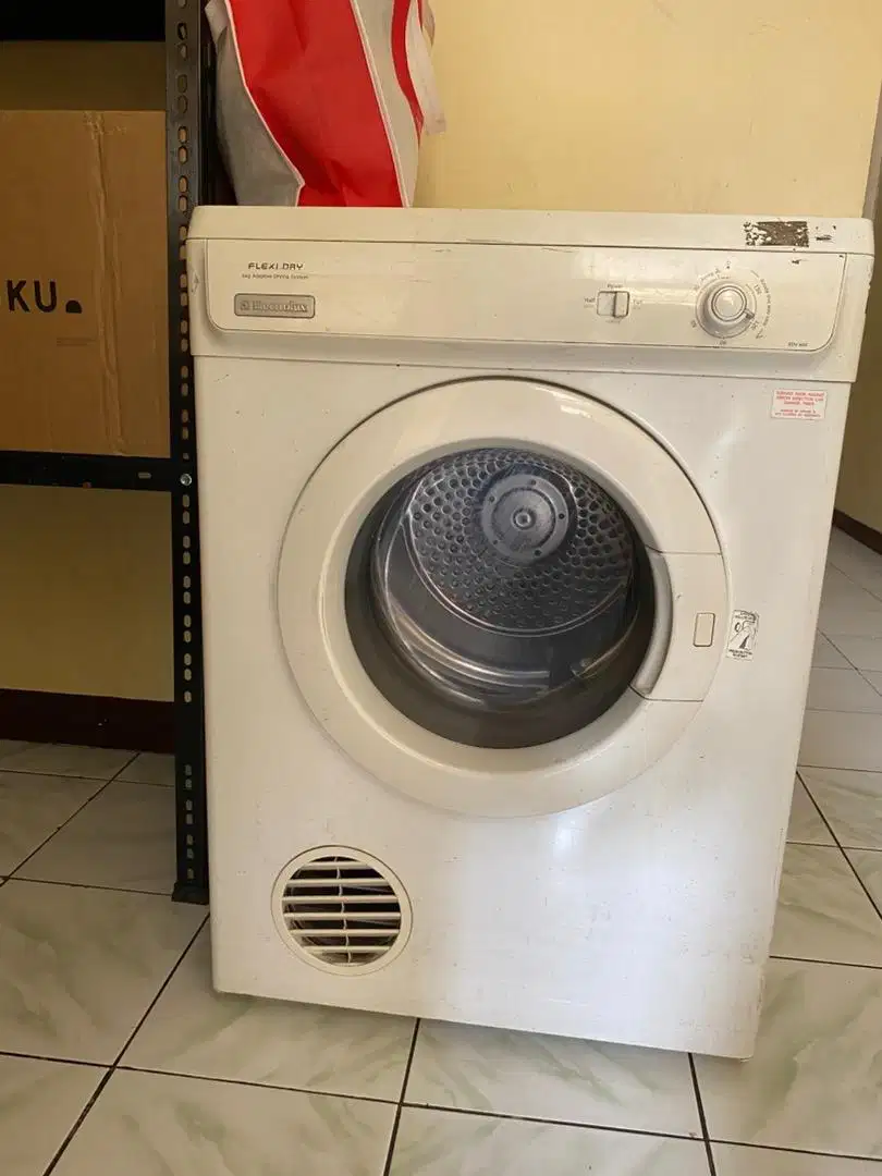 Mesin Pengering Electrolux Flexidry EDV 5001