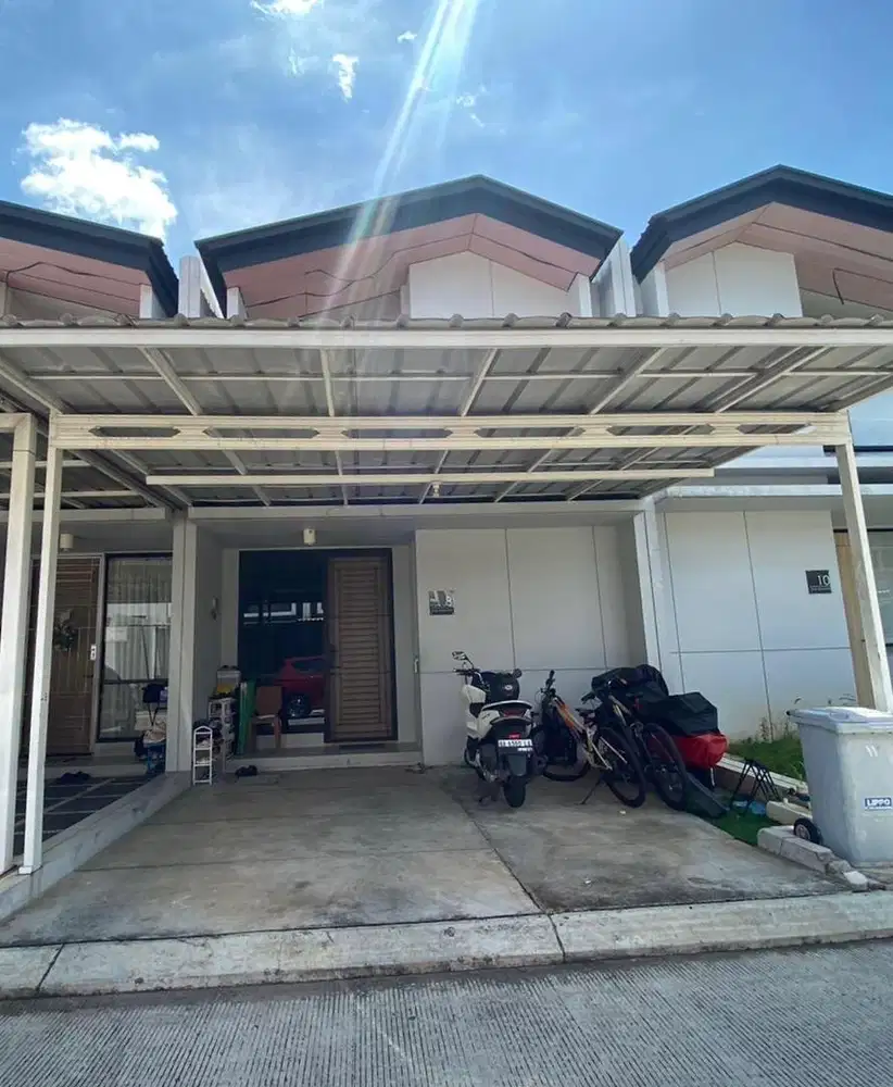 Dijual (over credit) Rumah Baru 2 Lantai di Waterfront