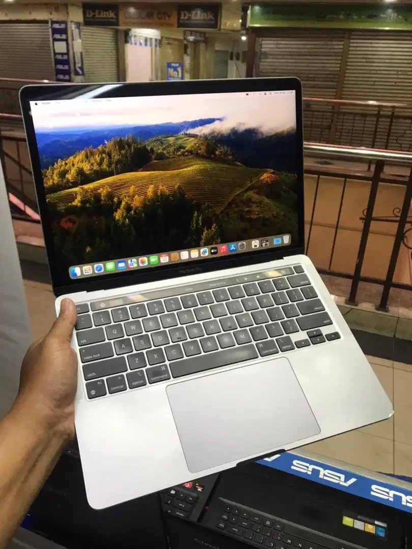 Macbook Pro 13 M2 2020 Grey 8/256GB touchbar