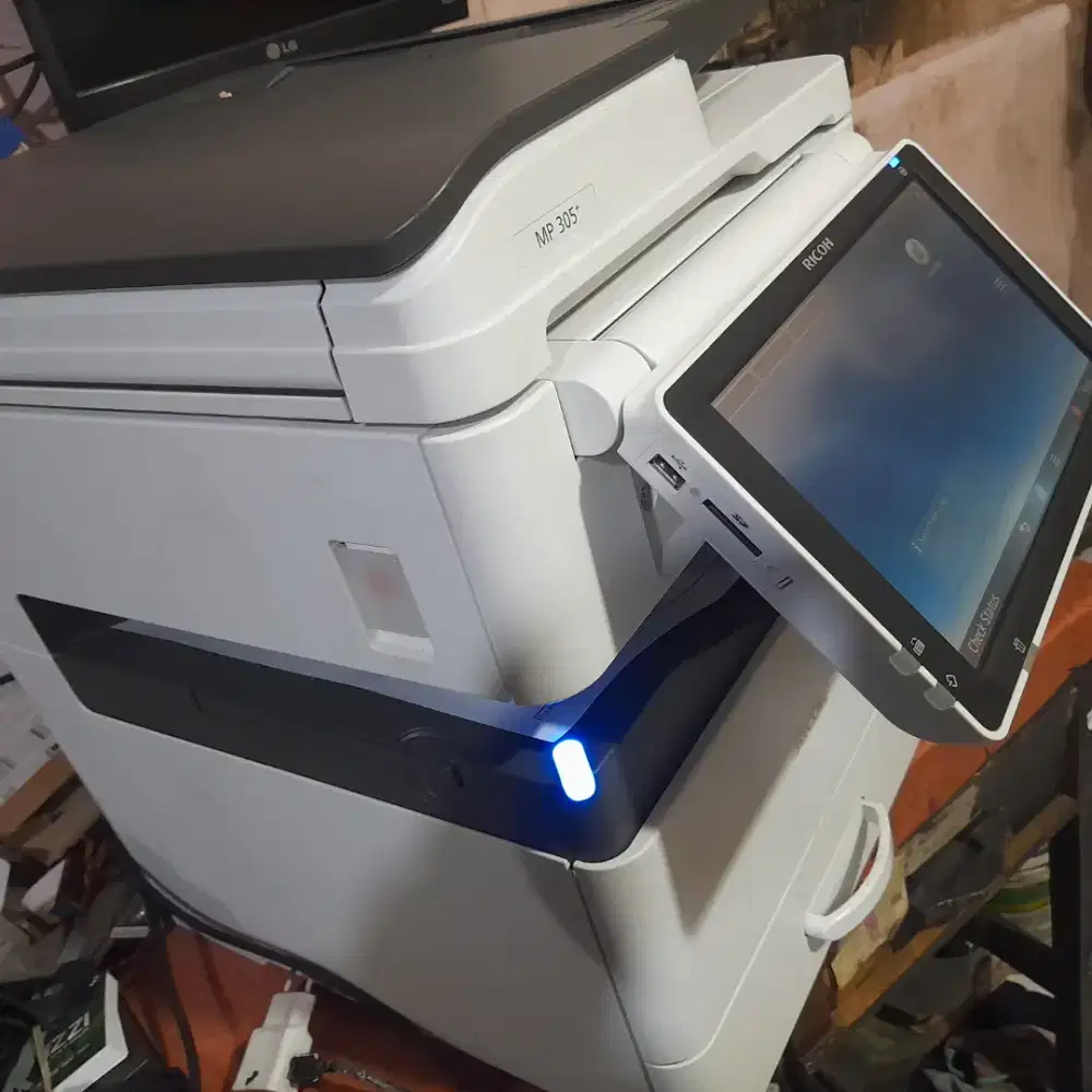 Fotokopi Multifungsi RICOH MP305+
