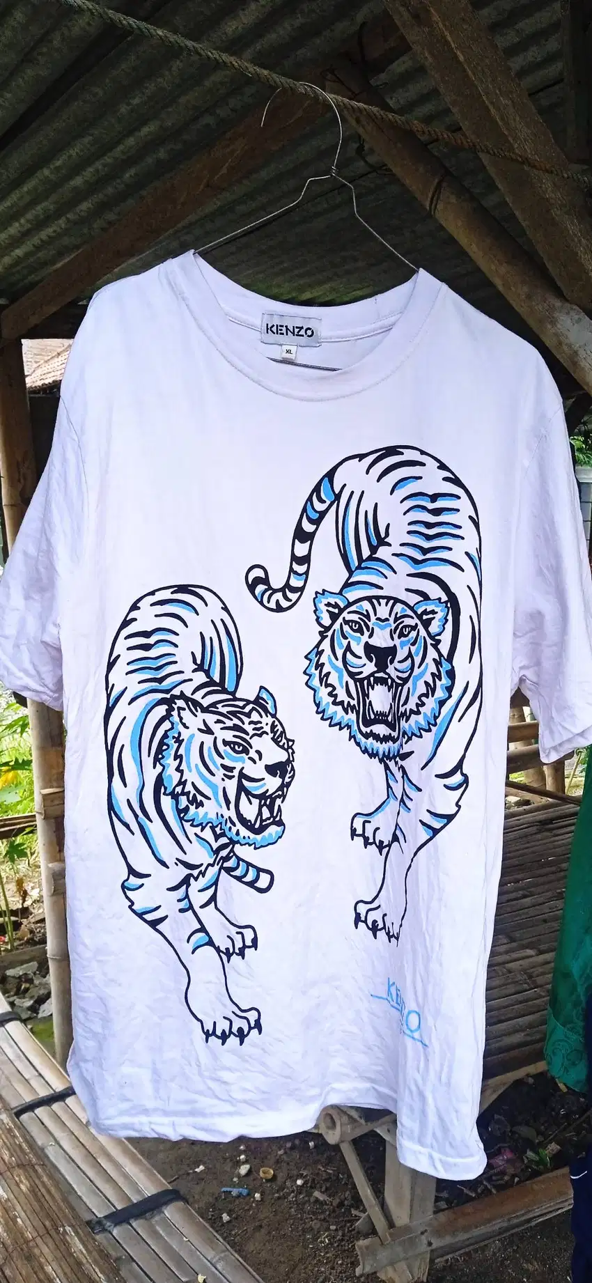 Kenzo Paris,kaos,18 tahun