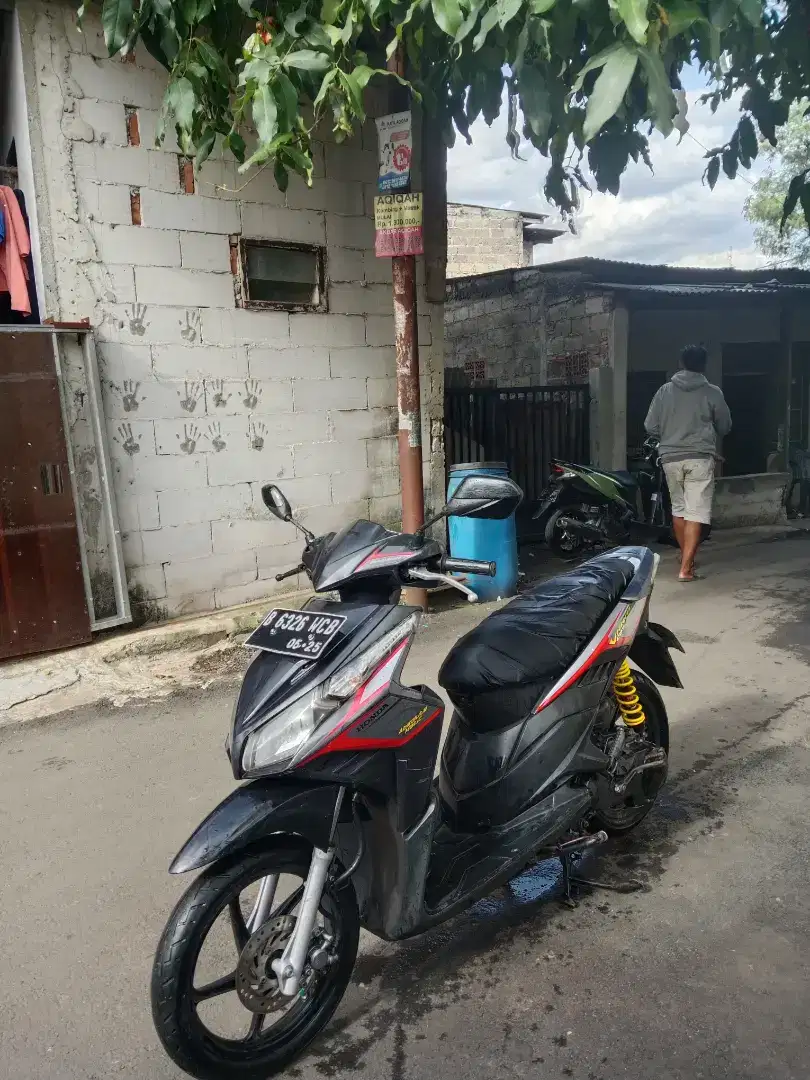 (for sale) honda vario tekno 2010