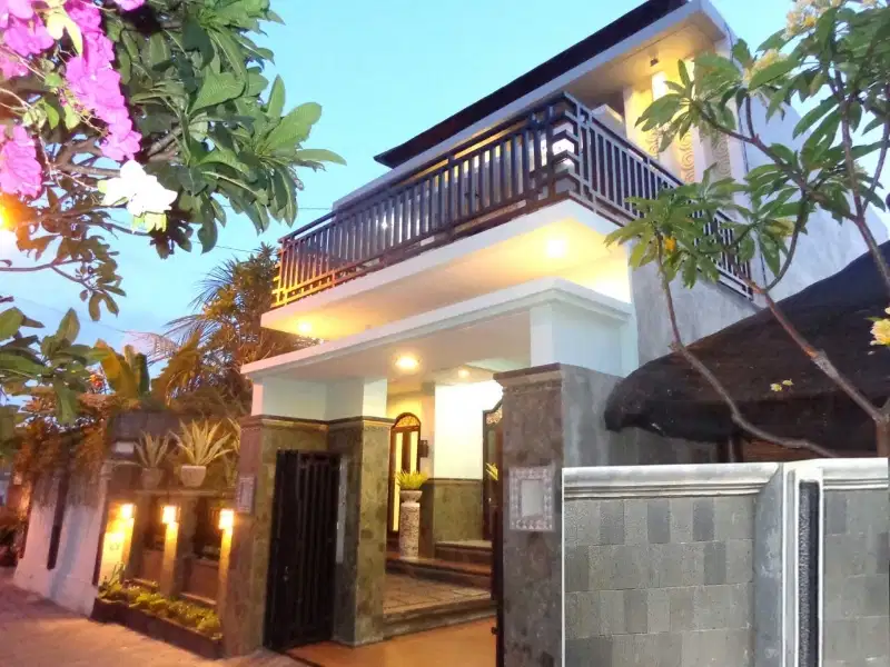 Di kontrakan rumah jalan Tukad Balian , Denpasar, Bali