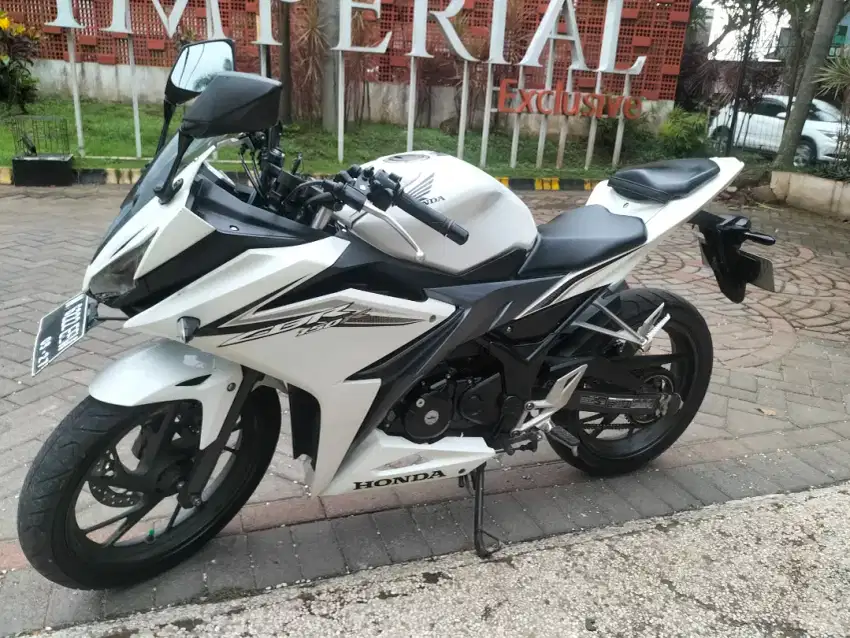 CBR 150 th 2017 N Kepanjen mulus bisa TT