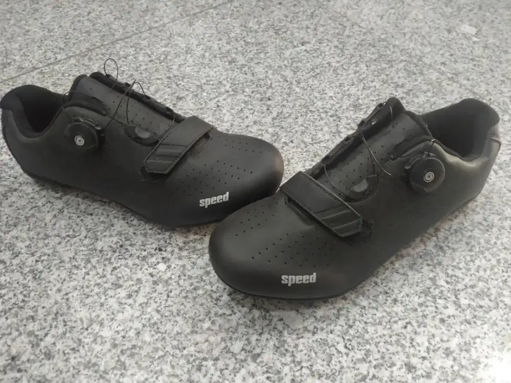 Jual Murah Cepat SEPATU  SEPEDA  SPEED