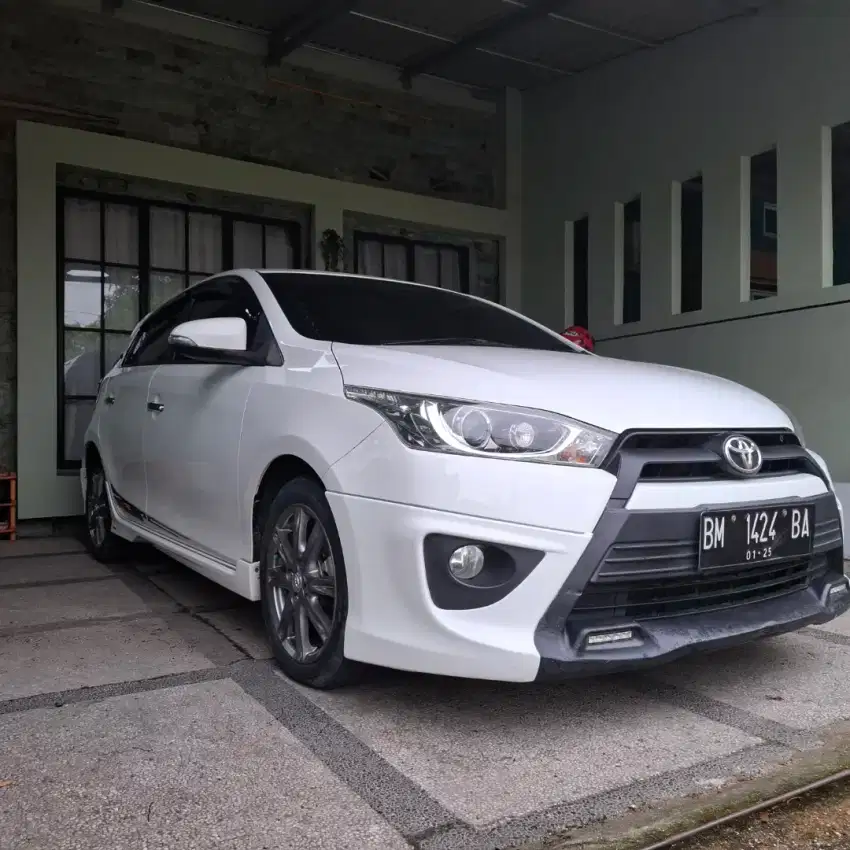 Yaris S TRD matic 2015 Service record