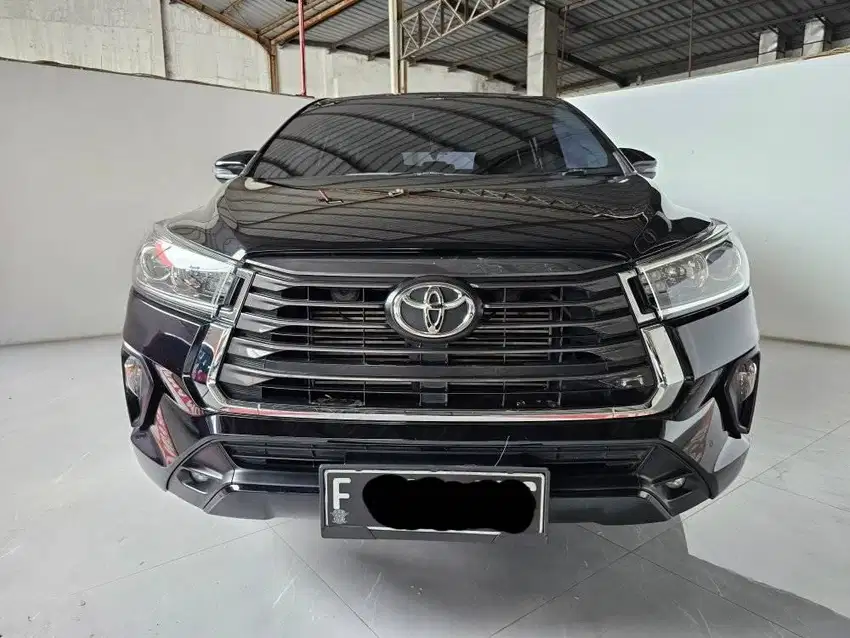 KM 43 RIBUAN Toyota Inova V Diesel At 2022 Hitam Terawat