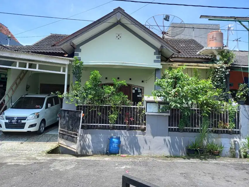 Rumah strategis dijual dekat Rs Kusuma Ungaran, Lt 120m2