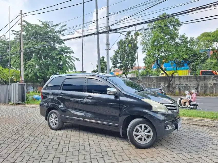 [OLX Mobbi] Toyota Avanza 1.3 G Bensin-MT 2014 Hitam