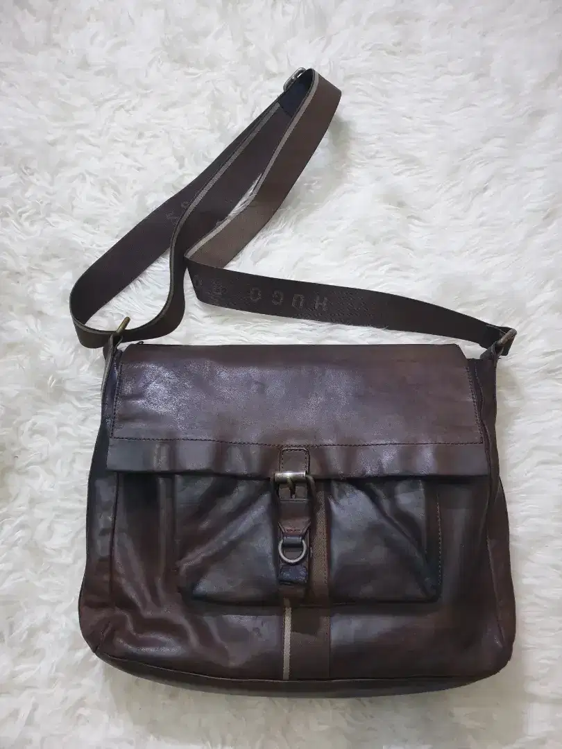 Tas slempang hugo boss