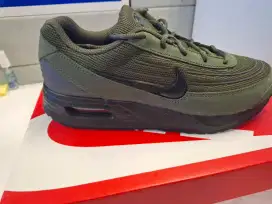 SEPATU ORYGINAL NIKE AIR MAX VERSE