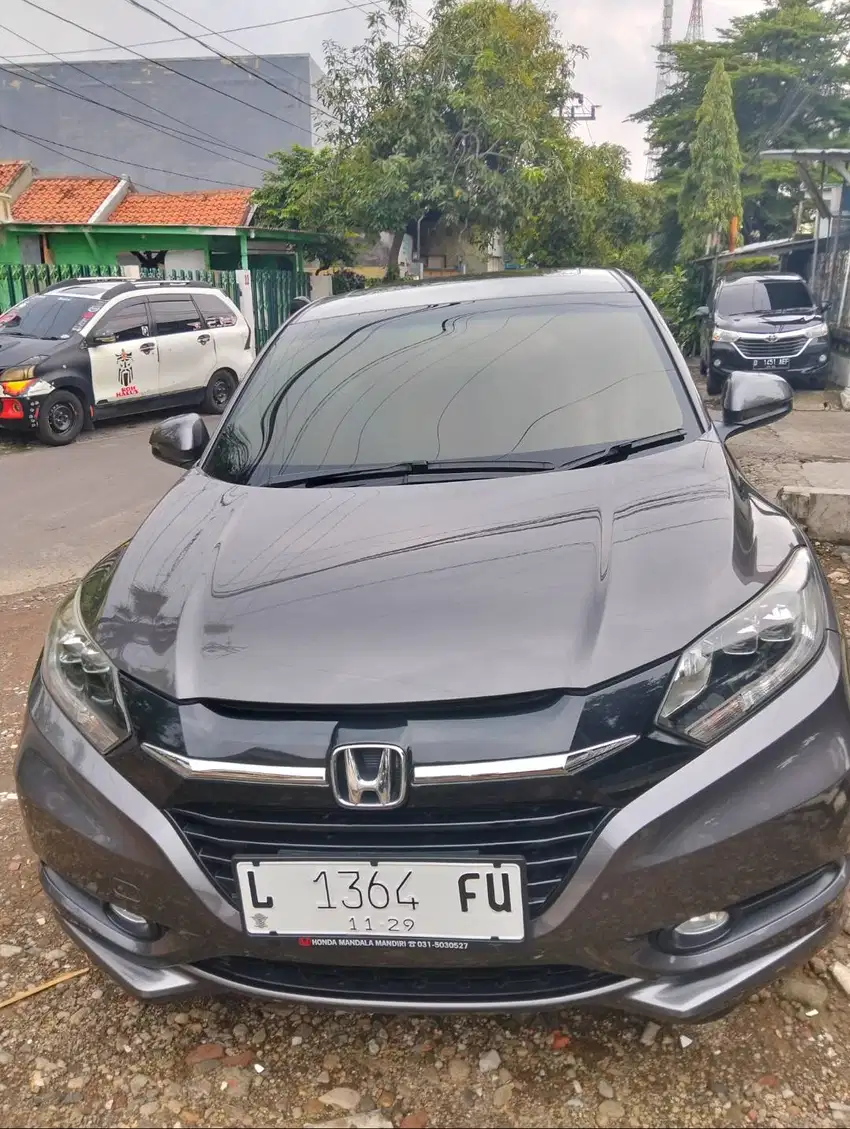 Jual mobil Honda HRV prestise 1,8 matic km 16rb milik pribadi