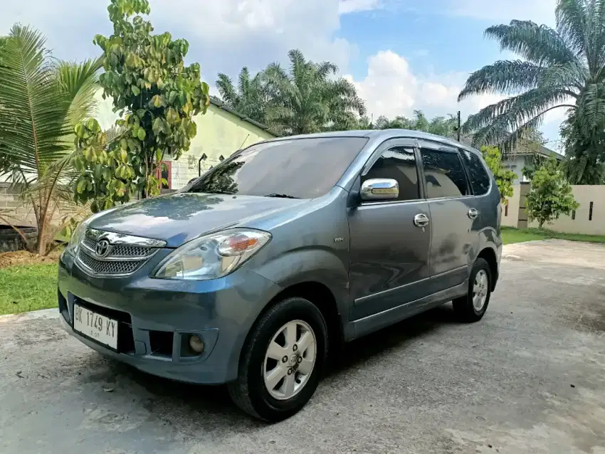 Toyota Avanza Tipe G 2011