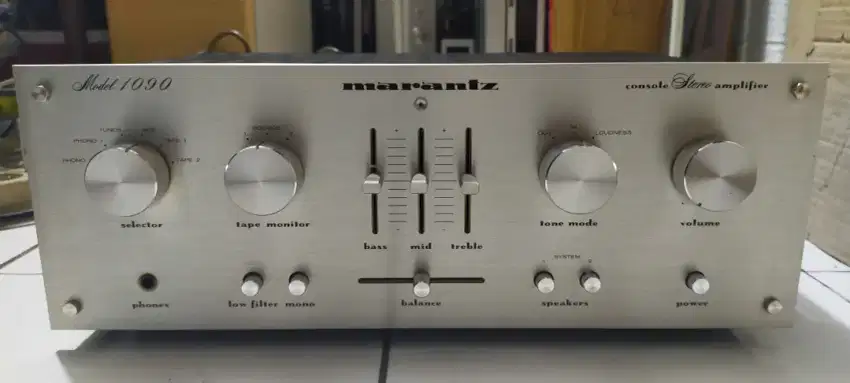 Amplifier MARANTZ Model 1090