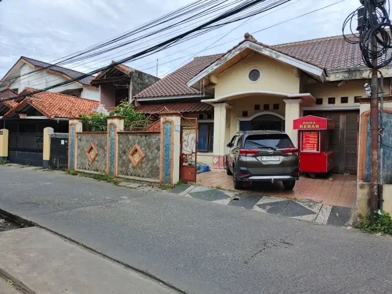 jual rumah second pinggir jalan cocok untuk usah