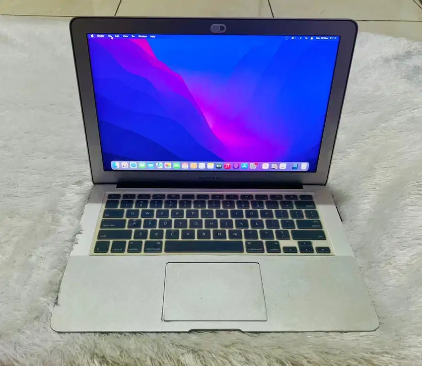 Apple Macbook Air 2017 13 inch 8/128 GB