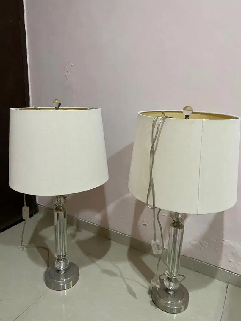 Di jual lampu tidur dengan kondisi baik produk dari ace hardware