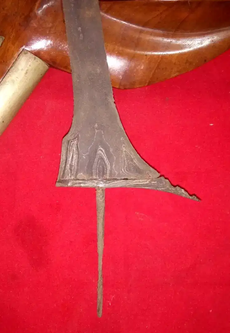 KERIS JALAK NGORE