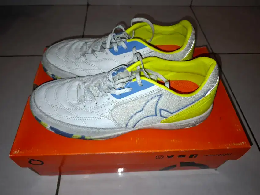 Sepatu Futsal Ourtuseight Jogosala