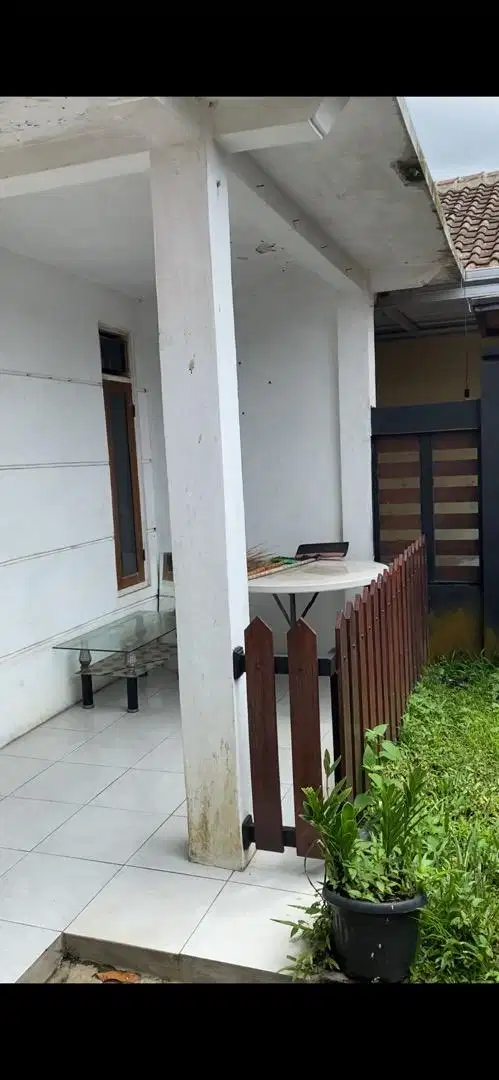 Di jual rumah kontrakan dan rumah huni, serta tanah kosong