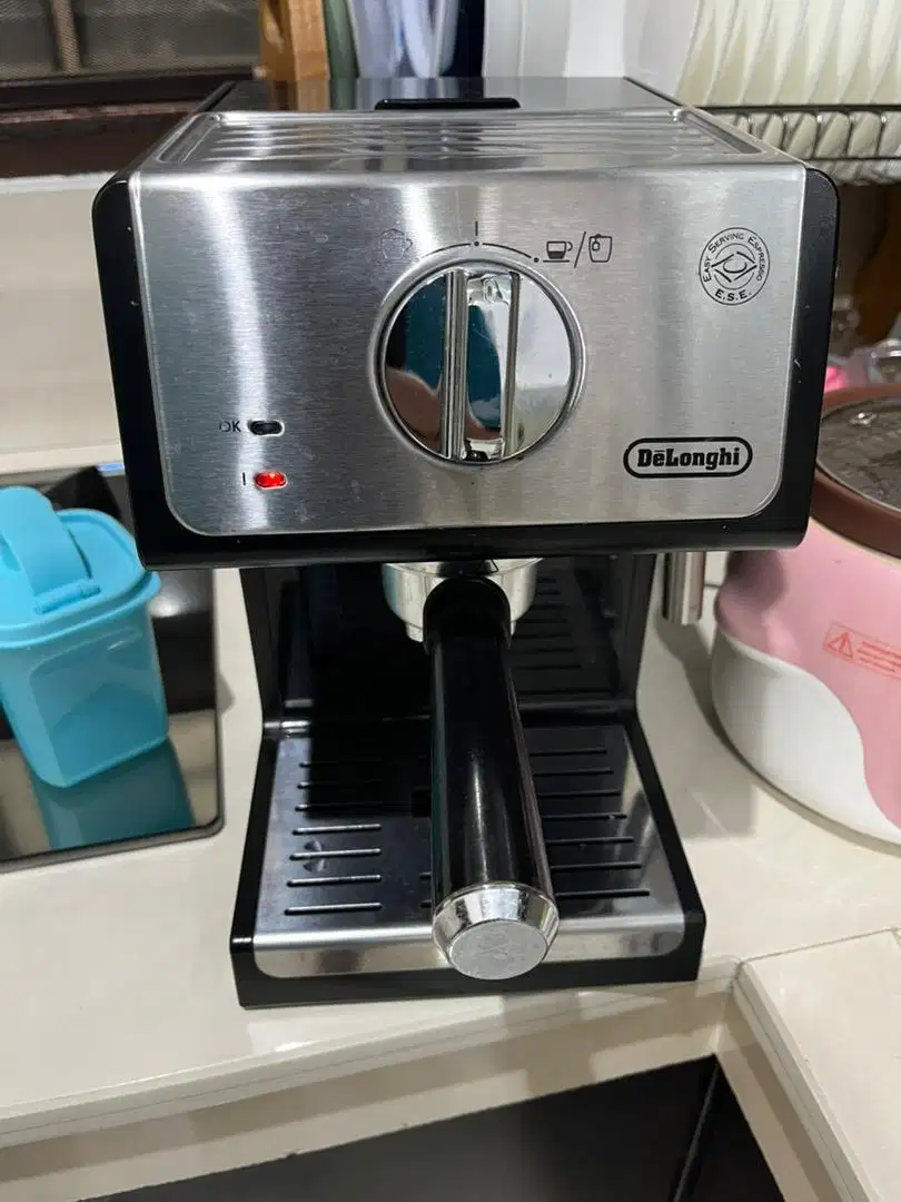 Mesin coffee espresso delonghi